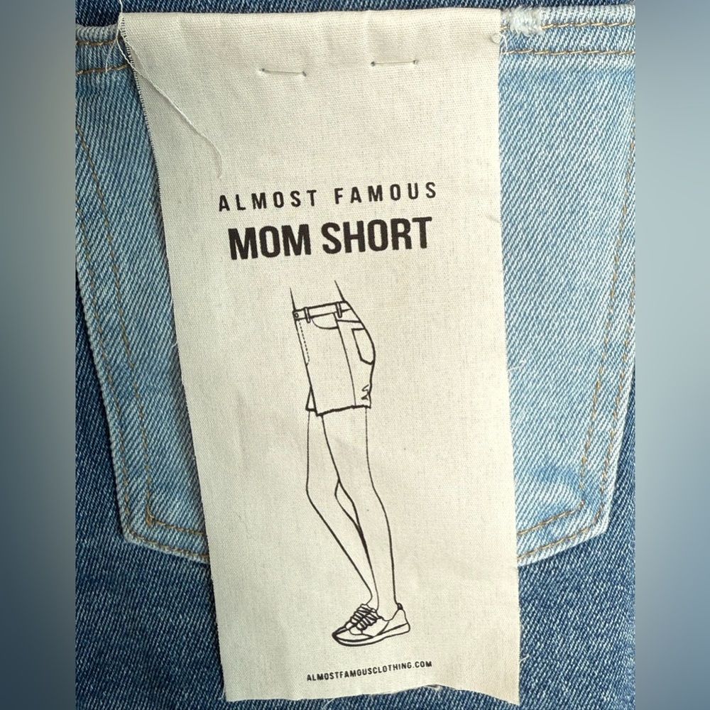 Almost Famous Mom Jean Shorts Womens 1 Blue two toned Cut Off Distressed Denim - Picture 5 of 9
